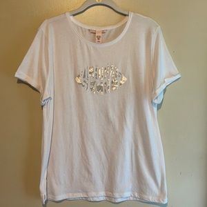 VICTORIA’S SECRET WHITE TEE SHIRT